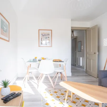 Danton Renaissance - F2 Renove - Equipe Apartment