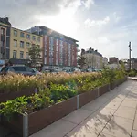 Apartment Danton Renaissance - F2 Renove - Equipe